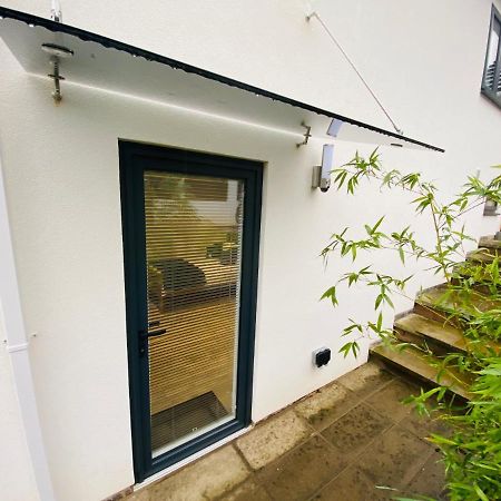 New Modern Studio Apartment, Parking, Netflix Kenilworth Exterior photo